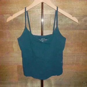 HOLLISTER Must Have Colletion cropped tank top - M